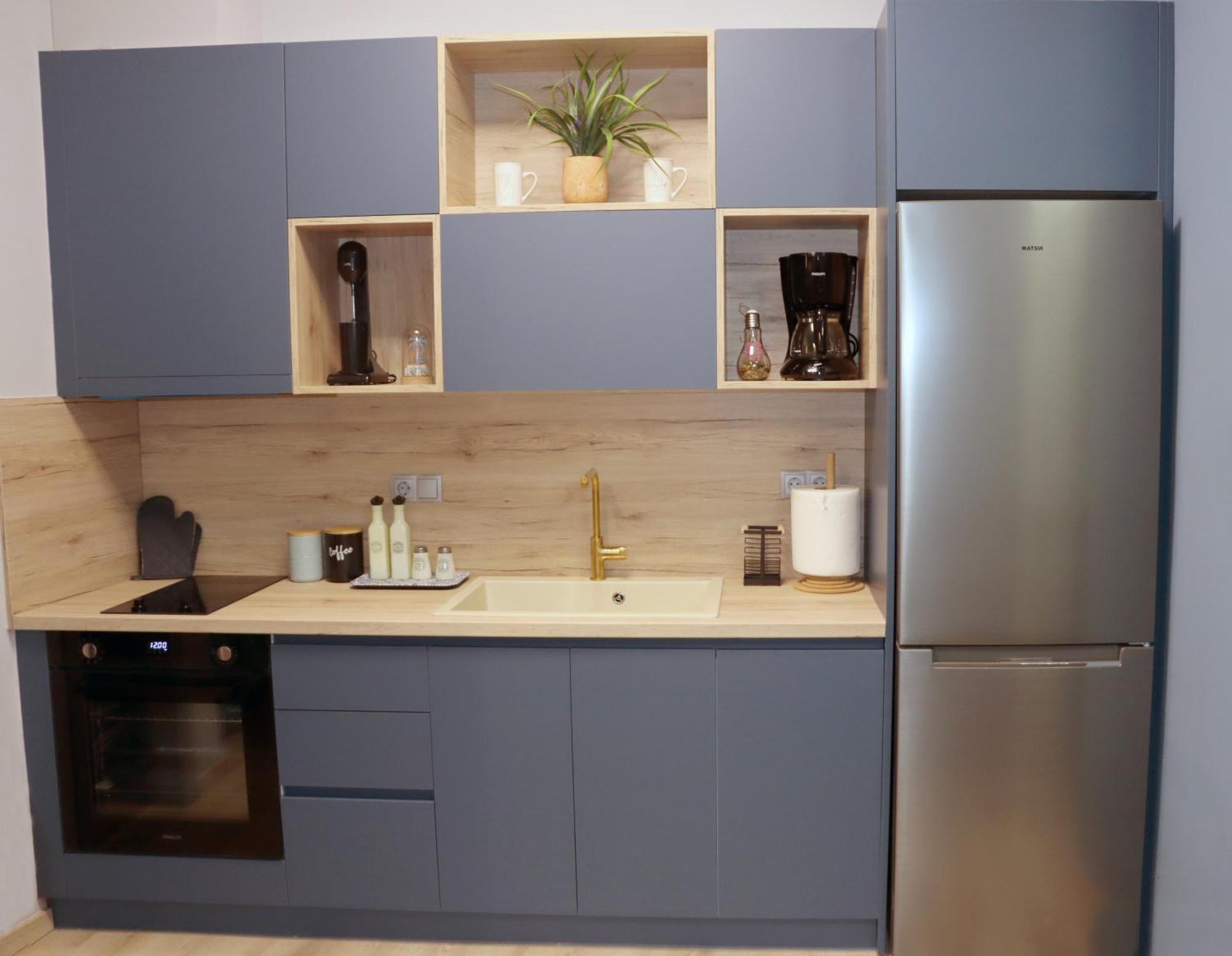 Blue Superior Modern Apartment *